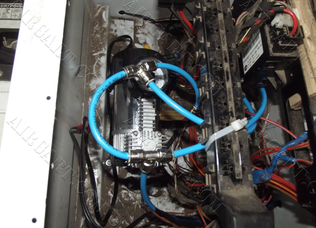 Пневмопідвіска на Mercedes Sprinter 906 pnevmopidviska.com.ua