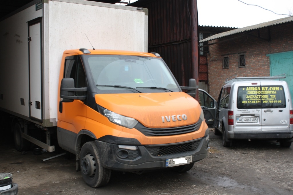 Пневмопідвіска на Івеко Делі 72-150