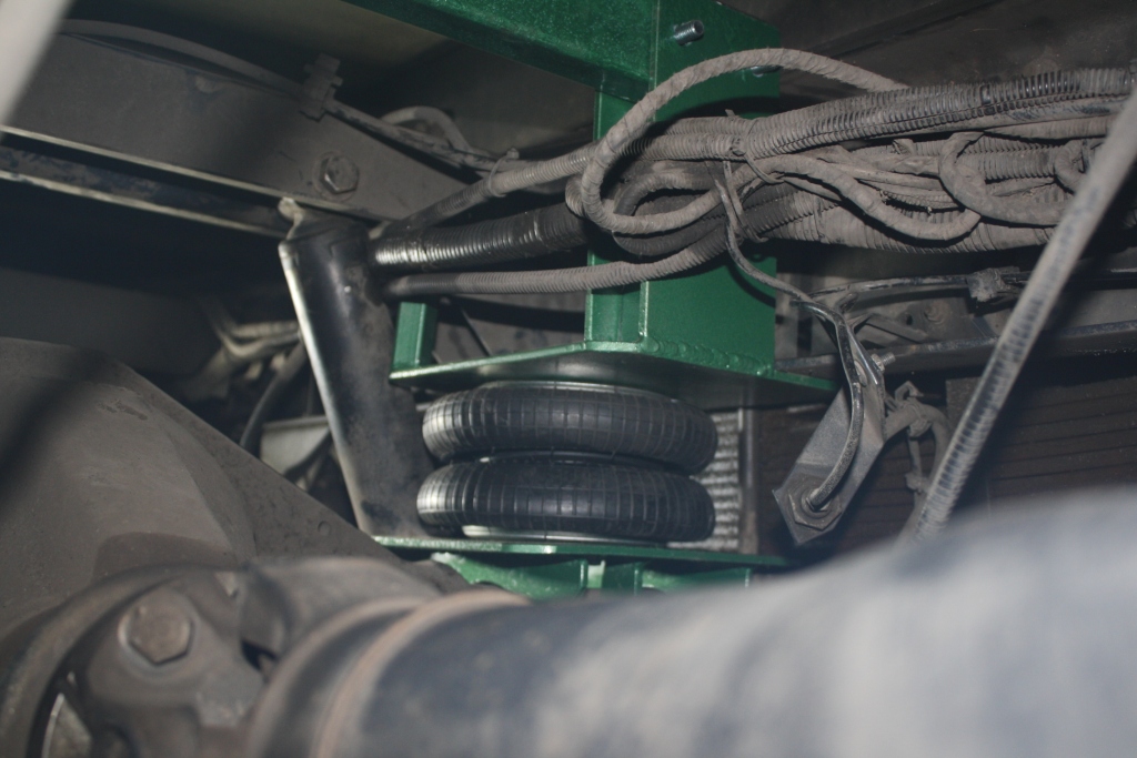 Пневмопідвіска на Івеко Делі 72-150