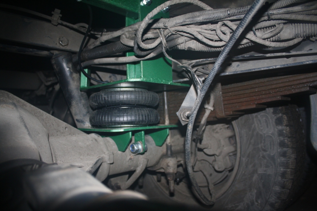 Пневмопідвіска на Івеко Делі 72-150